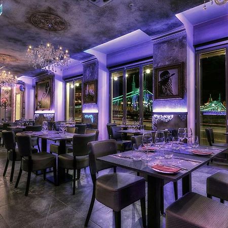Central Danube Apartment Budapest Esterno foto