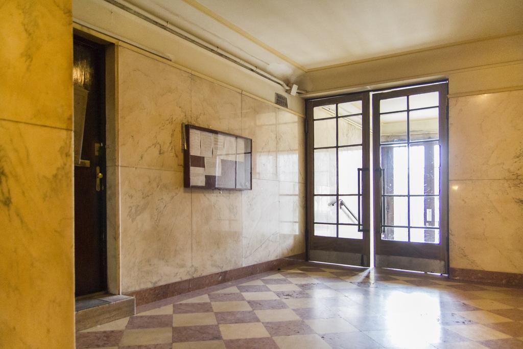 Central Danube Apartment Budapest Esterno foto