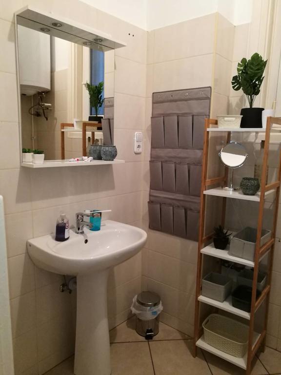 Central Danube Apartment Budapest Esterno foto