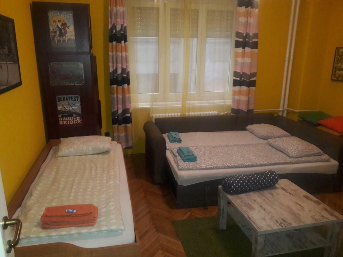 Central Danube Apartment Budapest Esterno foto